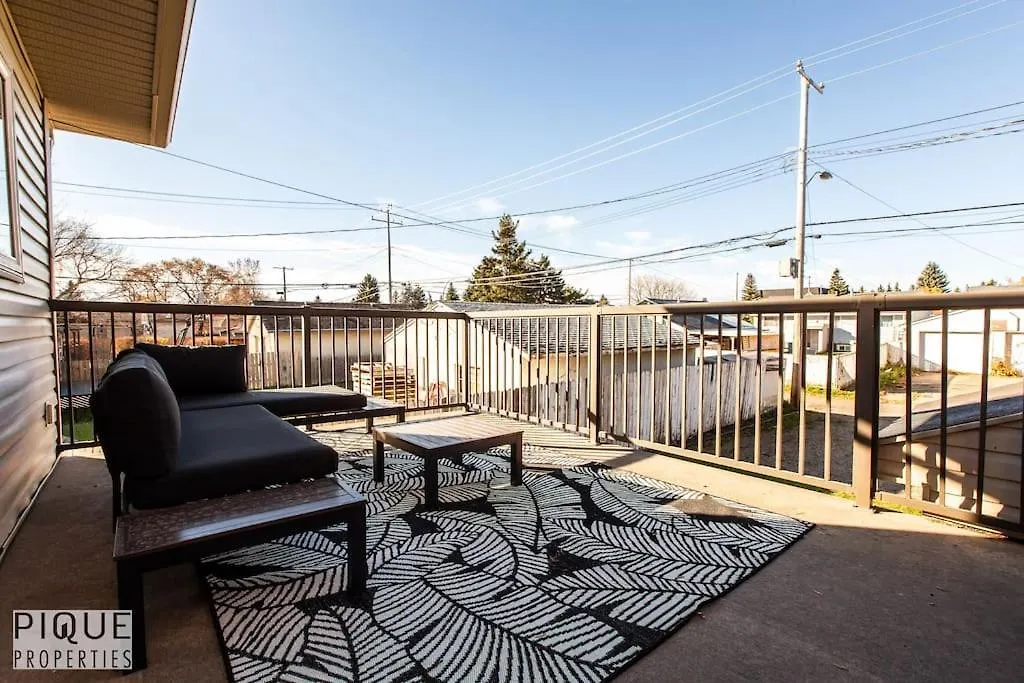 Appartement Chic 3Br Modern Home - Wi-Fi - Netflix - Sleeps 8! Edmonton